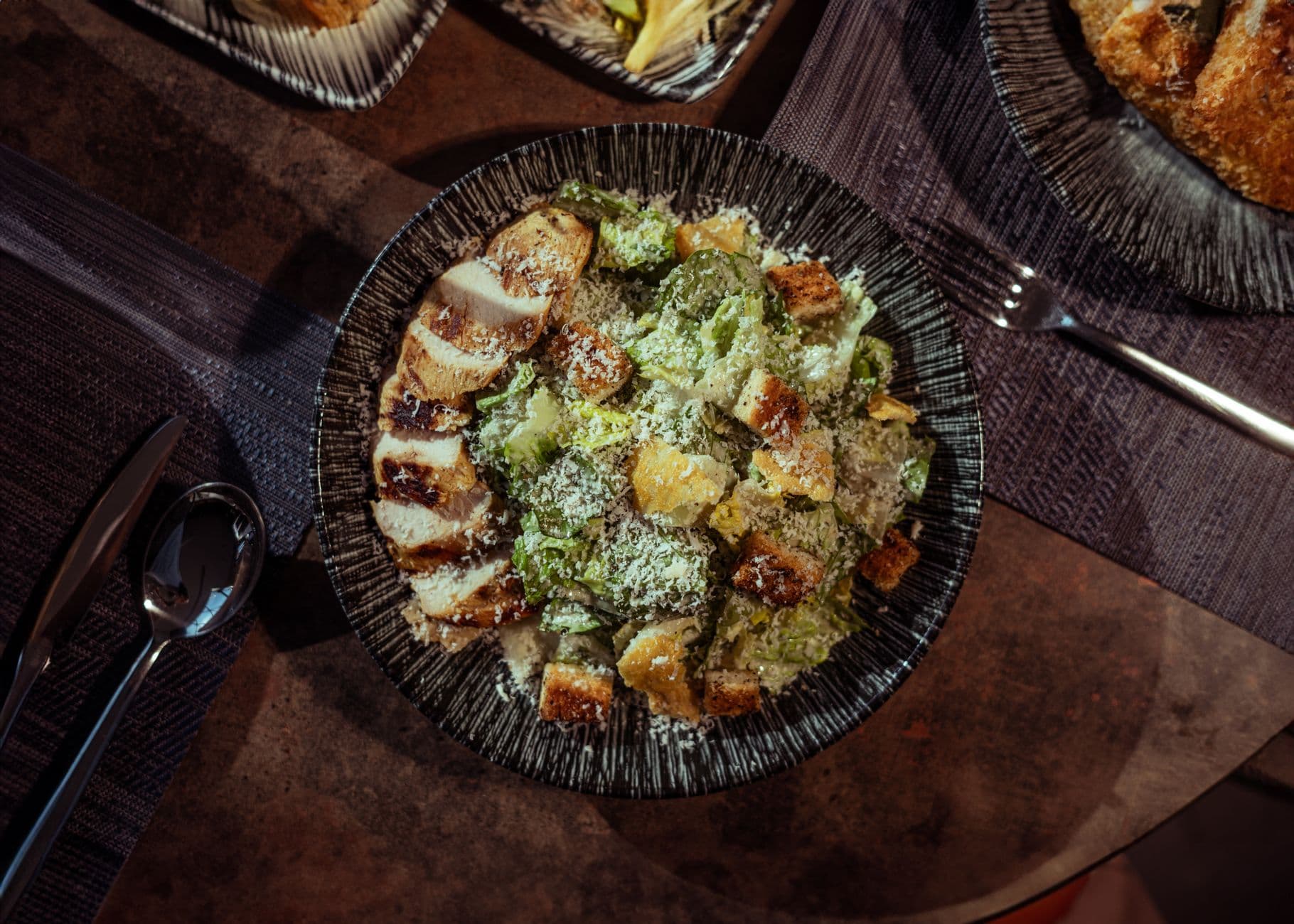 Caesar Salad w. Chicken & Meat