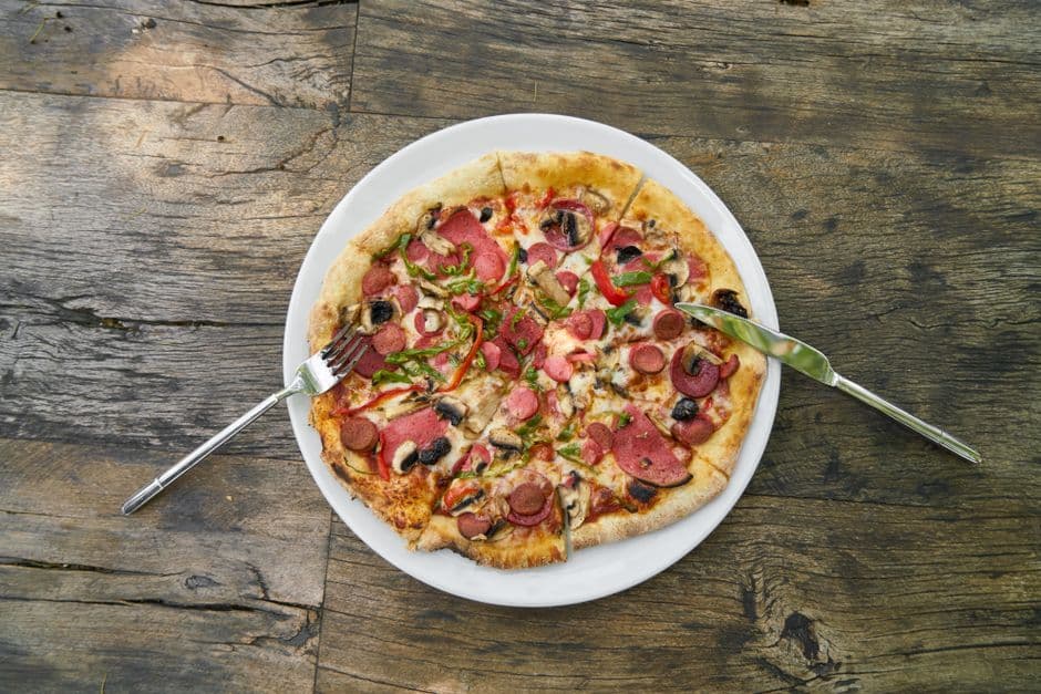Large Signature Pizza